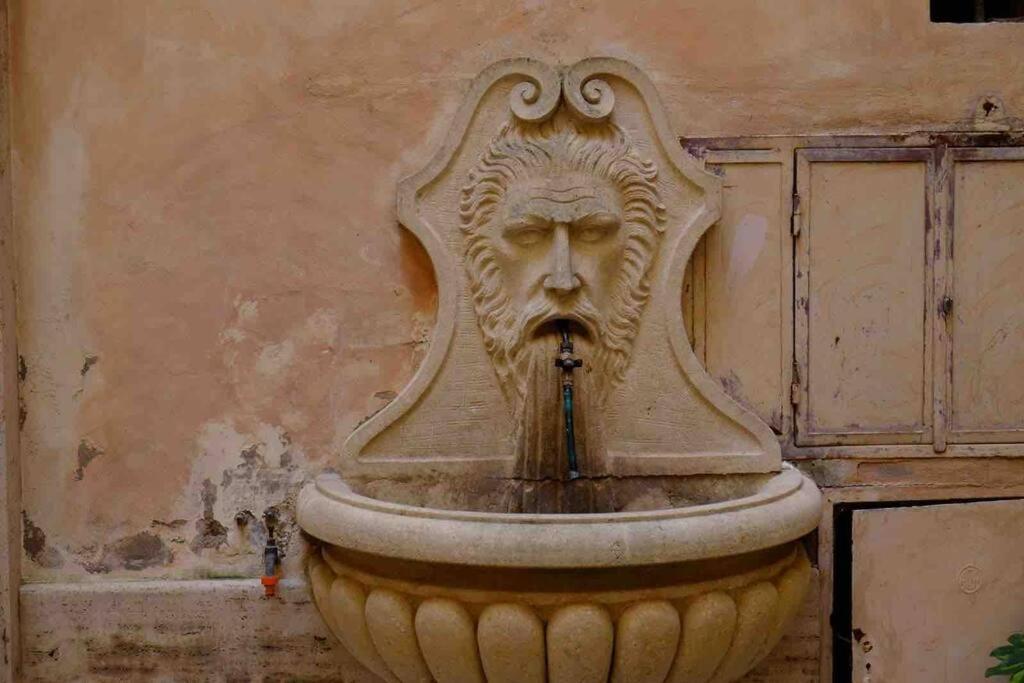 Beautiful Apartment Next To Piazza Di Spagna Rome Exterior photo